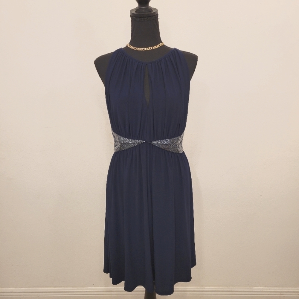 White House Black Market Sleeveless Beaded Ladies Dress in Navy Size 8